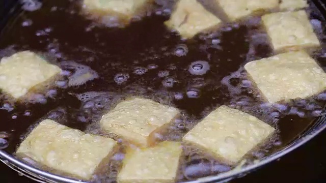 臭豆腐，浓烈的豆腐乳视频素材