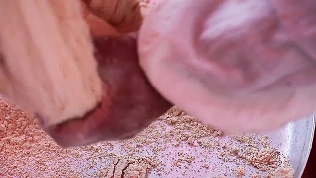 藕丝糖，一种传统的中国糖果食品视频下载