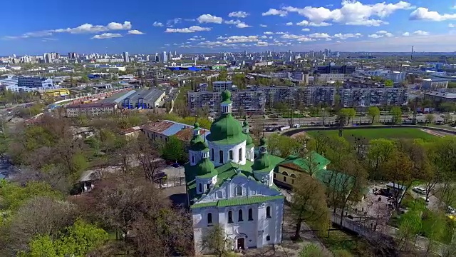 圣西里尔修道院是位于乌克兰首都基辅的一座中世纪修道院。视频素材