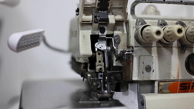 缝纫机的特写慢动作视频下载