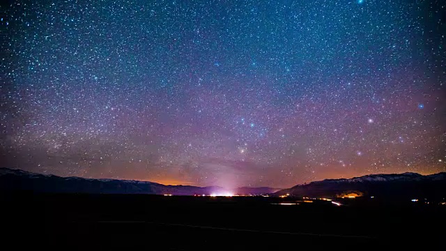 时间流逝-峡谷上的银河系- 4K视频素材
