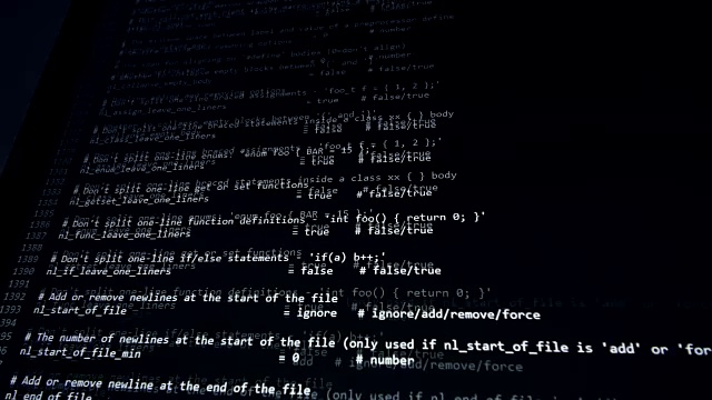 4 k。电脑屏幕上的程序代码。黑客代码。视频素材