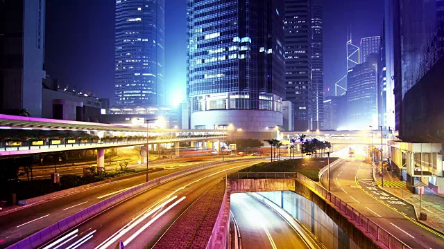 《香港城市夜景》，4K广角拍摄。视频素材