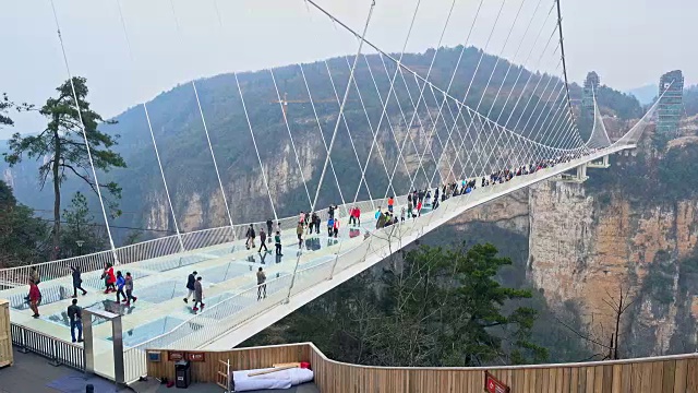 中国张家界的玻璃桥视频下载