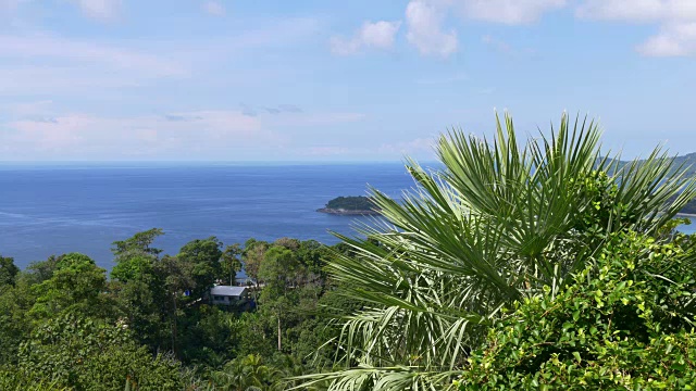 泰国夏季阳光海岸线海洋山房子全景4k普吉岛视频下载