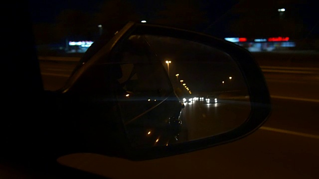 阿布扎比迪拜公路之旅之夜侧镜全景4k阿拉伯联合酋长国视频素材