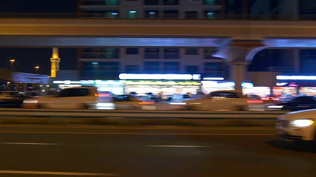 晚上迪拜公路旅行边窗全景4k阿拉伯联合酋长国视频素材