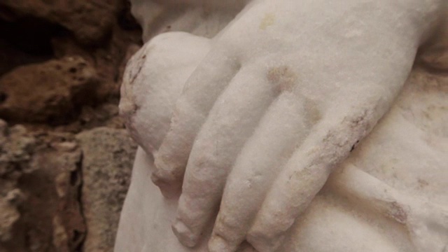 详细的手工古董白雕像萨拉米斯古城东塞浦路斯法玛古斯塔视频下载