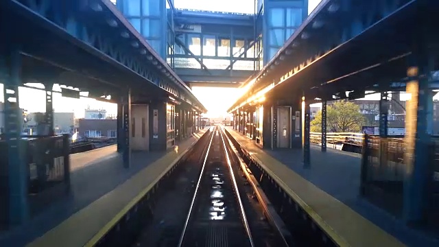 皇后区日出时的火车(4)视频素材