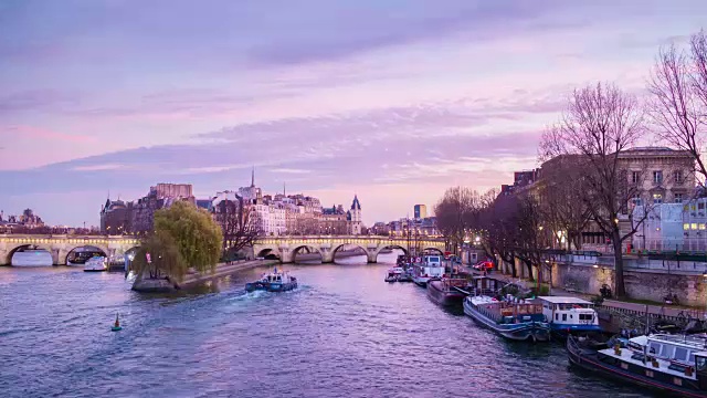 法国日落粉红天空巴黎著名的艺术城脊岛全景4k时间推移视频素材