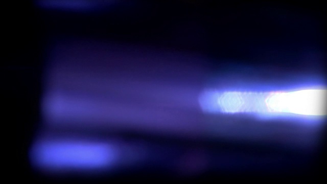 真实光漏和Bokeh -循环29 -蓝色-缓慢视频素材