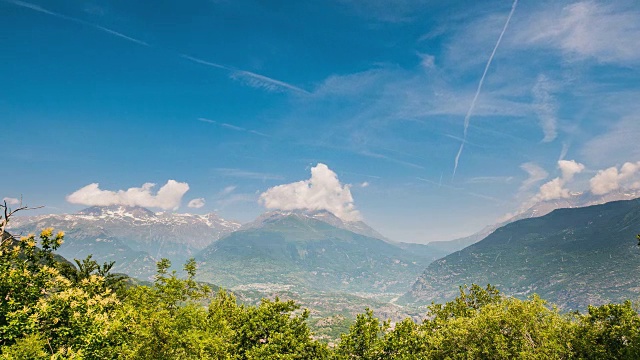 意大利阿尔卑斯山夏季的时间流逝视频素材