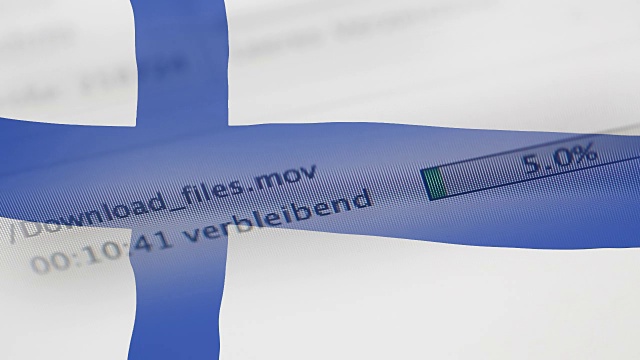 在电脑上下载文件，芬兰国旗视频素材