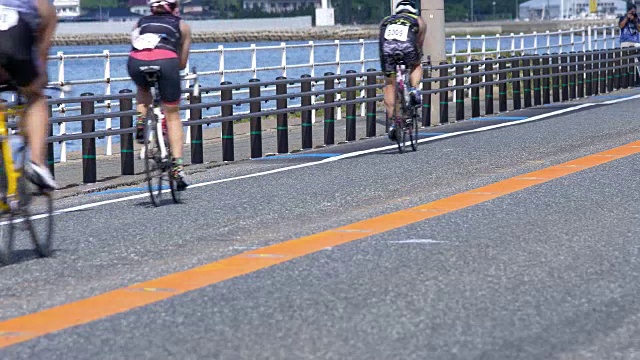 自行车赛，铁人三项赛的慢动作视频素材