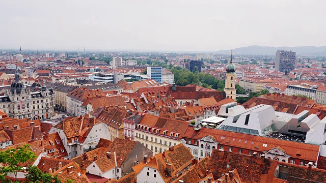 奥地利格拉茨的城市景观。美丽的欧洲城市，受欢迎的旅游目的地视频素材