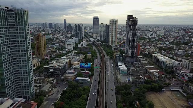 4K鸟瞰图曼谷交通视频素材