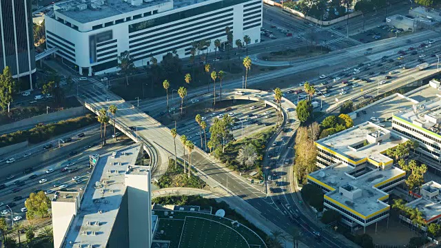 洛杉矶市中心的高速公路从屋顶日时光流逝视频素材