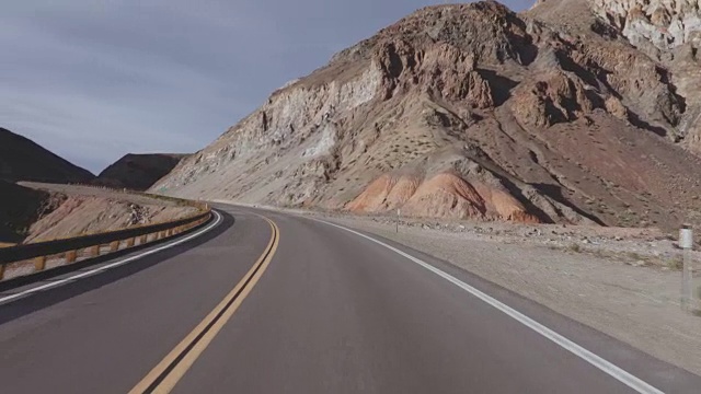 驾驶美国:在加利福尼亚死亡谷被射杀的汽车视频下载