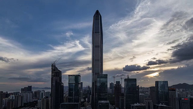 深圳的摩天大楼，白天到晚上视频下载