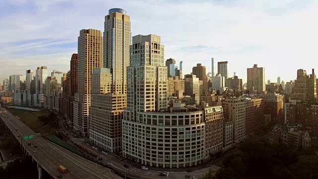 纽约市中心全景拍摄。美国的大城市。令人兴奋的房屋和建筑的伟大景观。视频素材