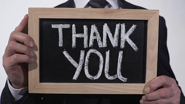 感谢您在黑板上用商人的双手书写，捐赠感谢视频下载