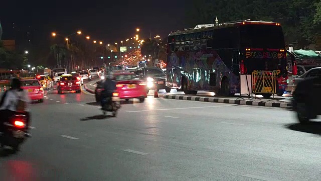曼谷的夜间交通视频下载