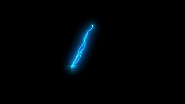 电荷以闪电的形式出现在黑暗的画室里视频素材