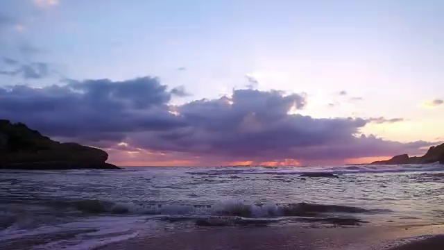 沙滩上的日出视频下载