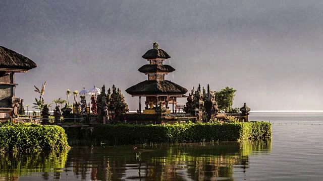 Pura Ulun Danu Bratan Temple in Bali的时间流逝视频素材