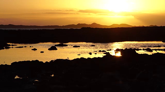 科拉雷霍海滩日出，洛博岛-富埃特文图拉视频素材