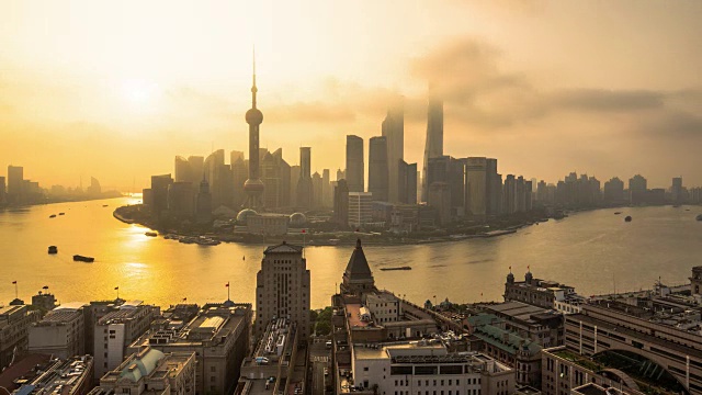 时间流逝，上海由夜到日的过渡视频素材