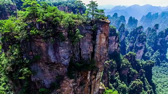 飞越中国张家界国家森林公园视频素材