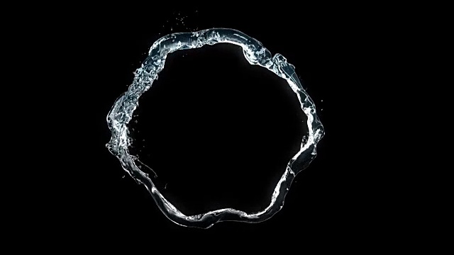 美丽的流水形成的圆圈在慢镜头。循环3d动画与阿尔法磨光。无缝的视频素材