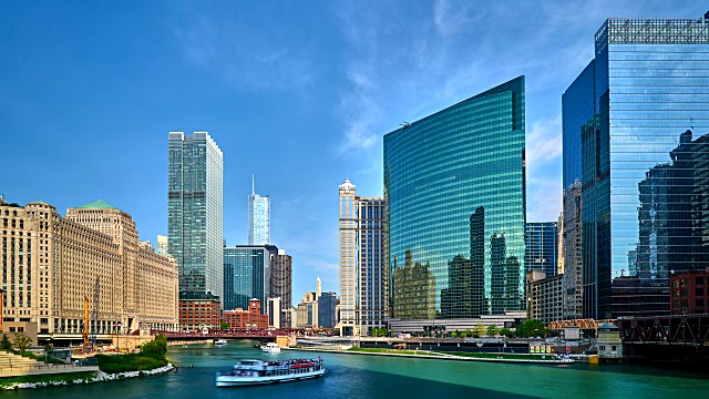 芝加哥河与天际线城市景观视频素材