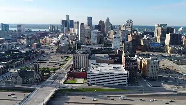 鸟瞰图的底特律天际线视频素材