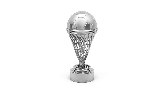 银色的足球奖杯视频素材