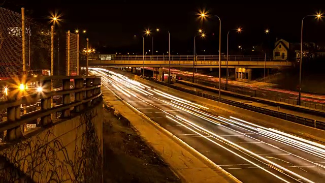 裸奔高速公路灯时间流逝视频素材