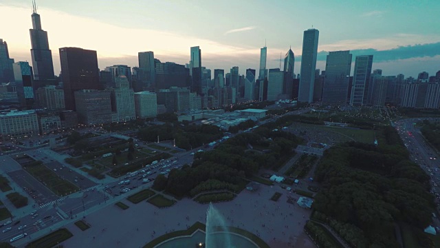 芝加哥天际线白金汉喷泉黄昏天线视频素材