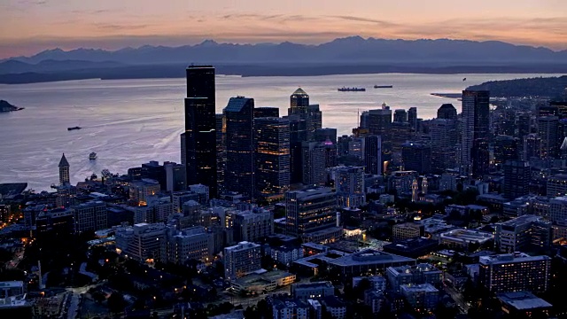 暮色中的西雅图航空和艾略特湾视频下载