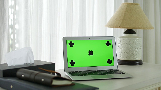 绿色屏幕色度键笔记本电脑视频素材