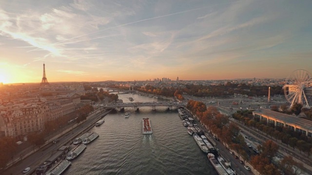日落时巴黎和塞纳河的鸟瞰图视频下载