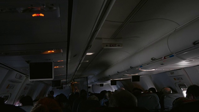 视频的飞机客舱在4K视频素材