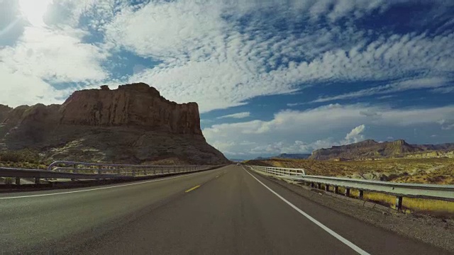 POV汽车在美国高速公路上行驶视频素材