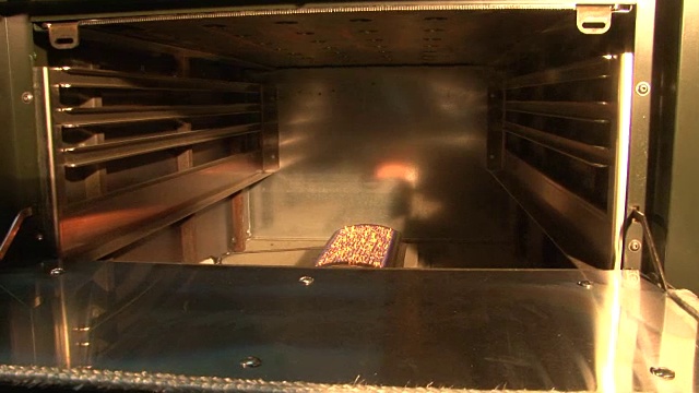 巧克力工厂烤箱视频下载