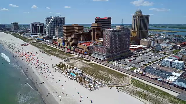 一架无人机击中了新泽西州大西洋城视频下载