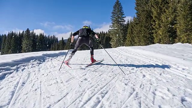 越野滑雪运动员视频下载