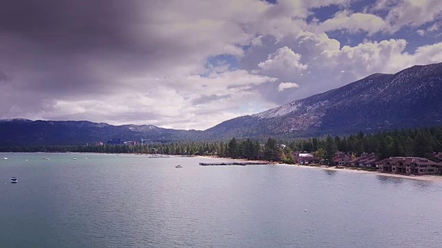 Stateline和太浩湖风景-鸟瞰图视频素材