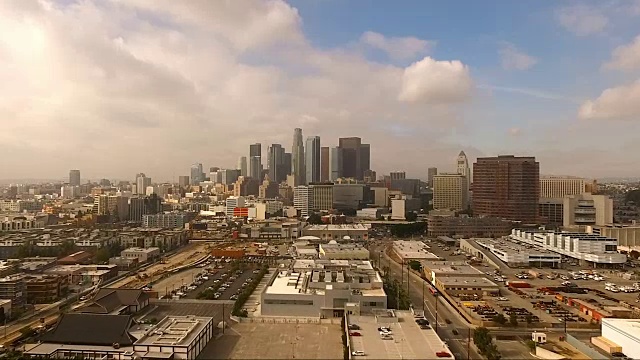 城市大都会洛杉矶城市天际线多云的蓝天视频素材