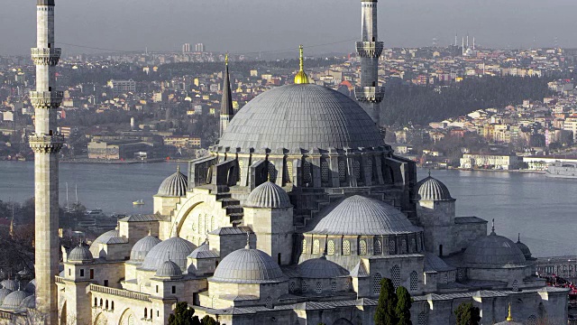 鸟瞰图博斯普鲁斯在伊斯坦布尔，土耳其。视频素材