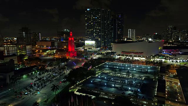 城市灯光迈阿密市中心无人机pov航拍视频视频下载